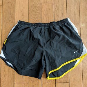 nike dri-fit livestrong lined active short girls size XL fits like womens xs
